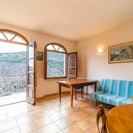 Holiday home Casavacanze Delle Noci *