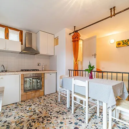 Holiday home Casavacanze Delle Noci