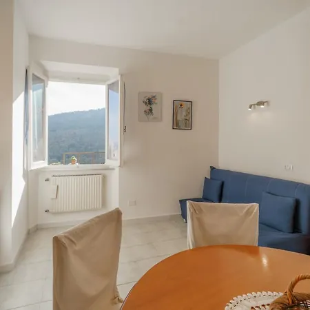 Dom wakacyjny Delle Noci - Goelba