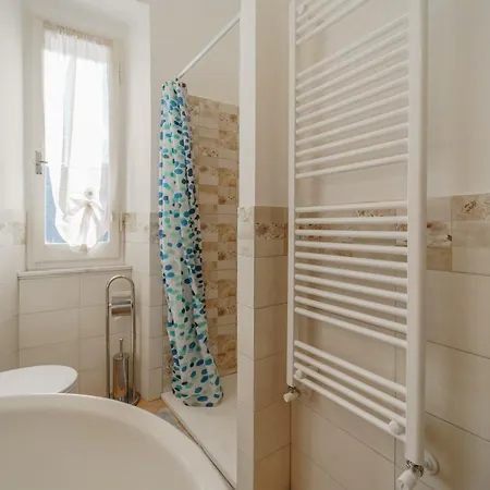 Delle Noci - Goelba Nyaraló